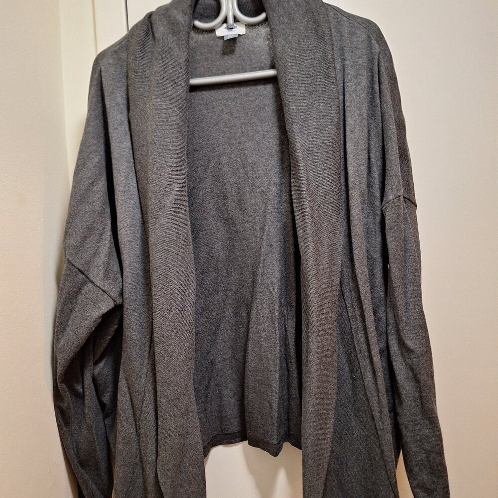 GRAY SWEATER.OLD NAVY.